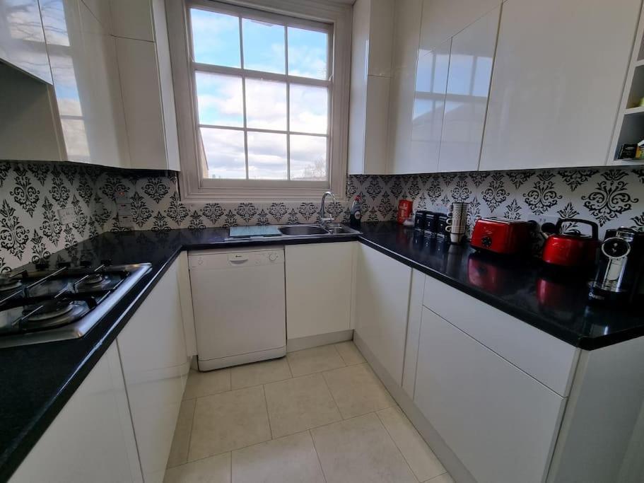 Beautiful Apartment In The Heart Of Rochester Rochester  Exterior foto